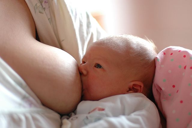 640px-breastfeeding_a_baby.JPG