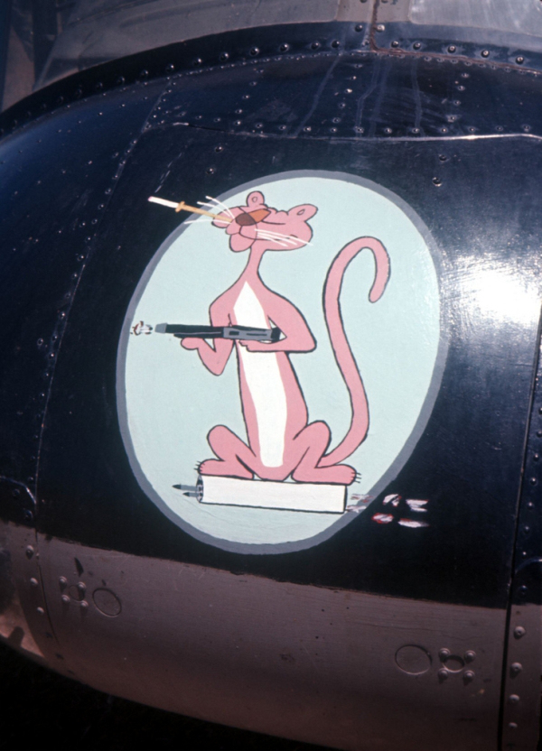 helo-nose-art-600-10.jpg