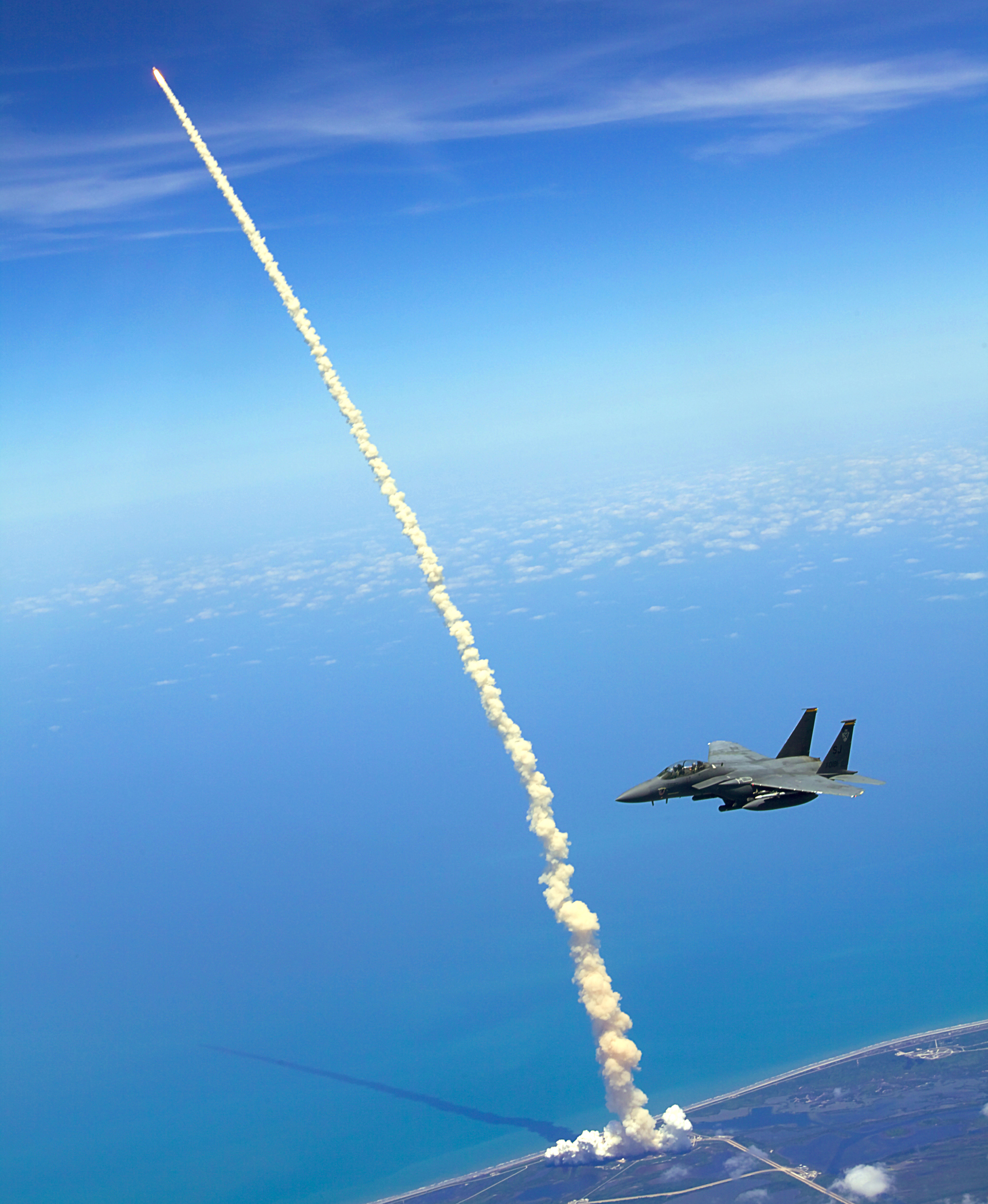 4th_fw_strike_eagles_assist_shuttle_launch.jpg