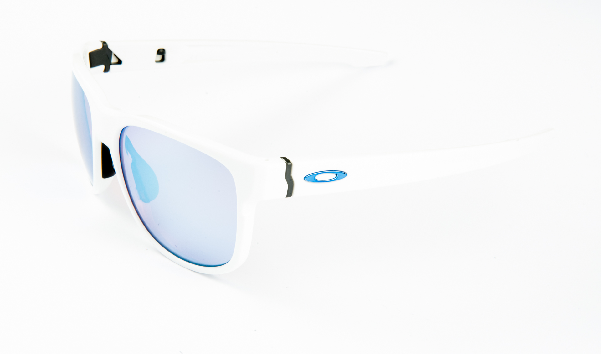 oakley17_41_of_48.jpg