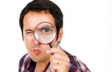 man-magnifying-glass-367x235.jpg