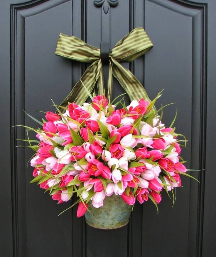 tulip-door-decoration.jpg