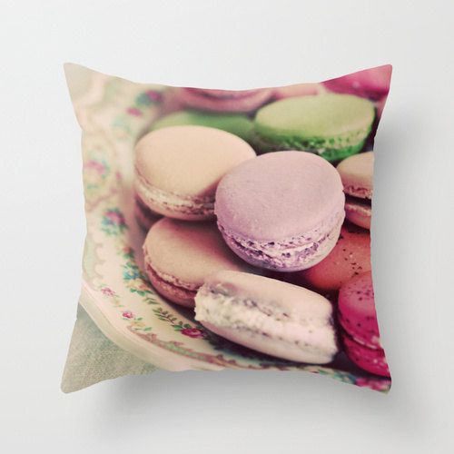 macaron_pillow_9.jpg