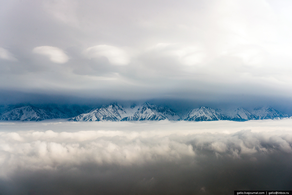 Almaati melletti hegyek<br />A képek szerzője Sztepanov Szláva -gelio.livejournal.com/