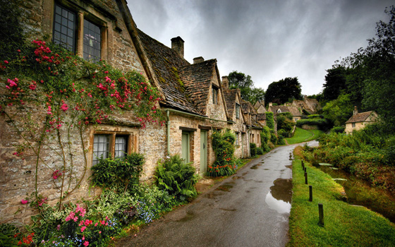 arlington-row-bibury-england.jpg