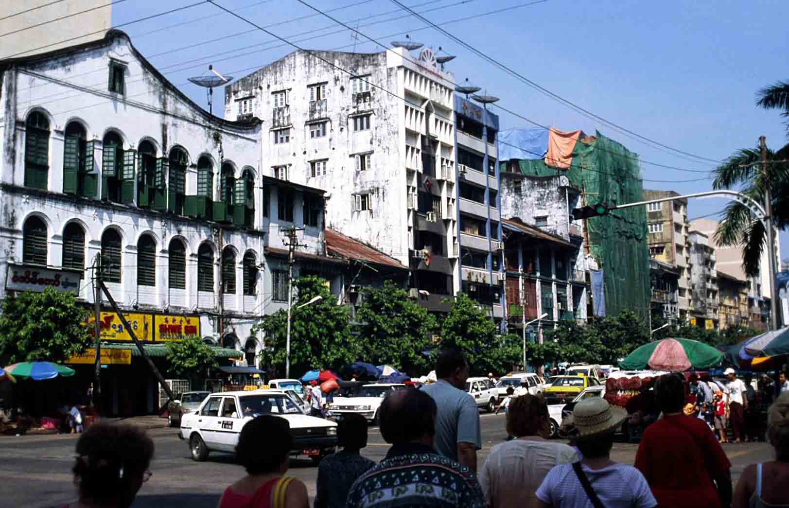 015 Yangonbelváros3.jpg