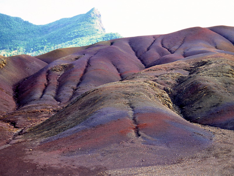 mauritiusszínesföldek.jpg