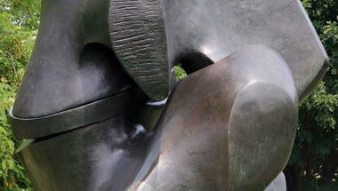 Henry Moore: Locking Piece
