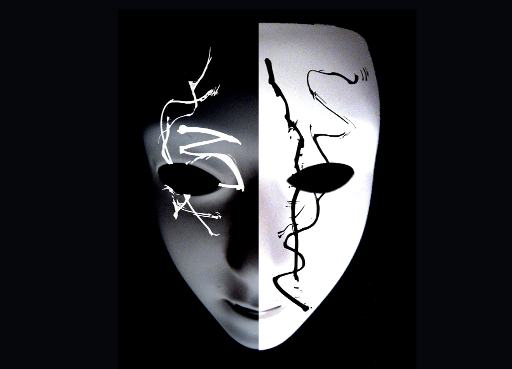 screenshot_2019-12-06_black_and_white_mask_by_hitkill95_on_deviantart.png