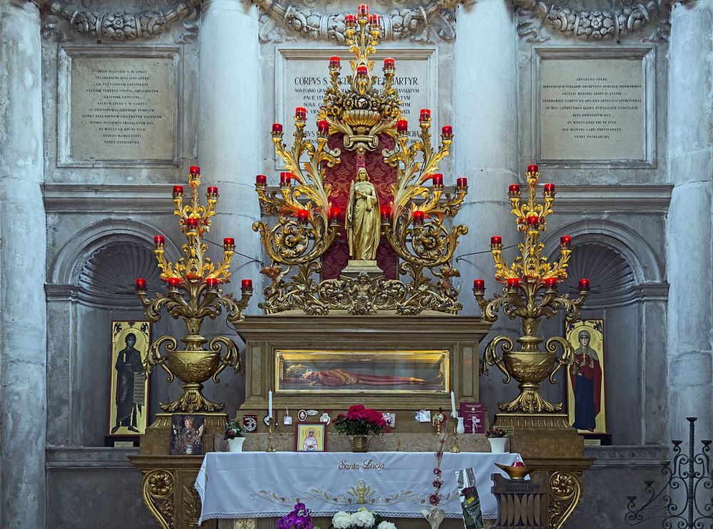 12_13_szent_lucia_2.jpg