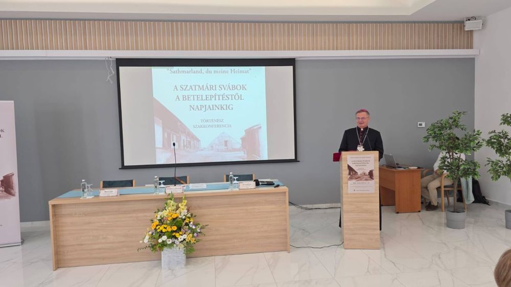 09_01_szatmari_svabok_konferencia_2.jpg