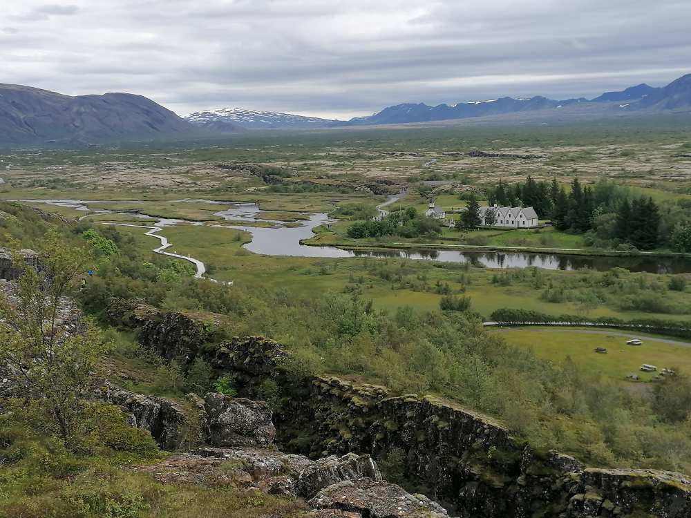 Két kontinens / kontinentális lemez határán – nyugat-izlandi táj. Þingvellir Nemzeti Park. Fotó: A szerző