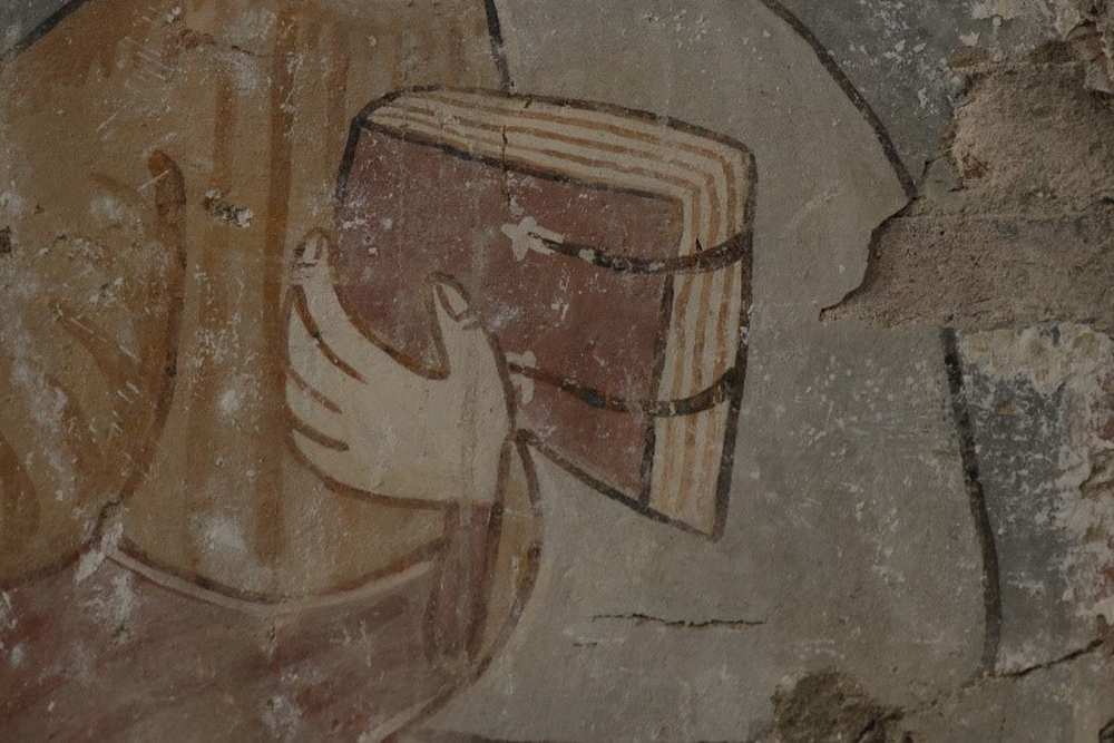 A Gyulakutai református templom freskóján látható könyvábrázolás