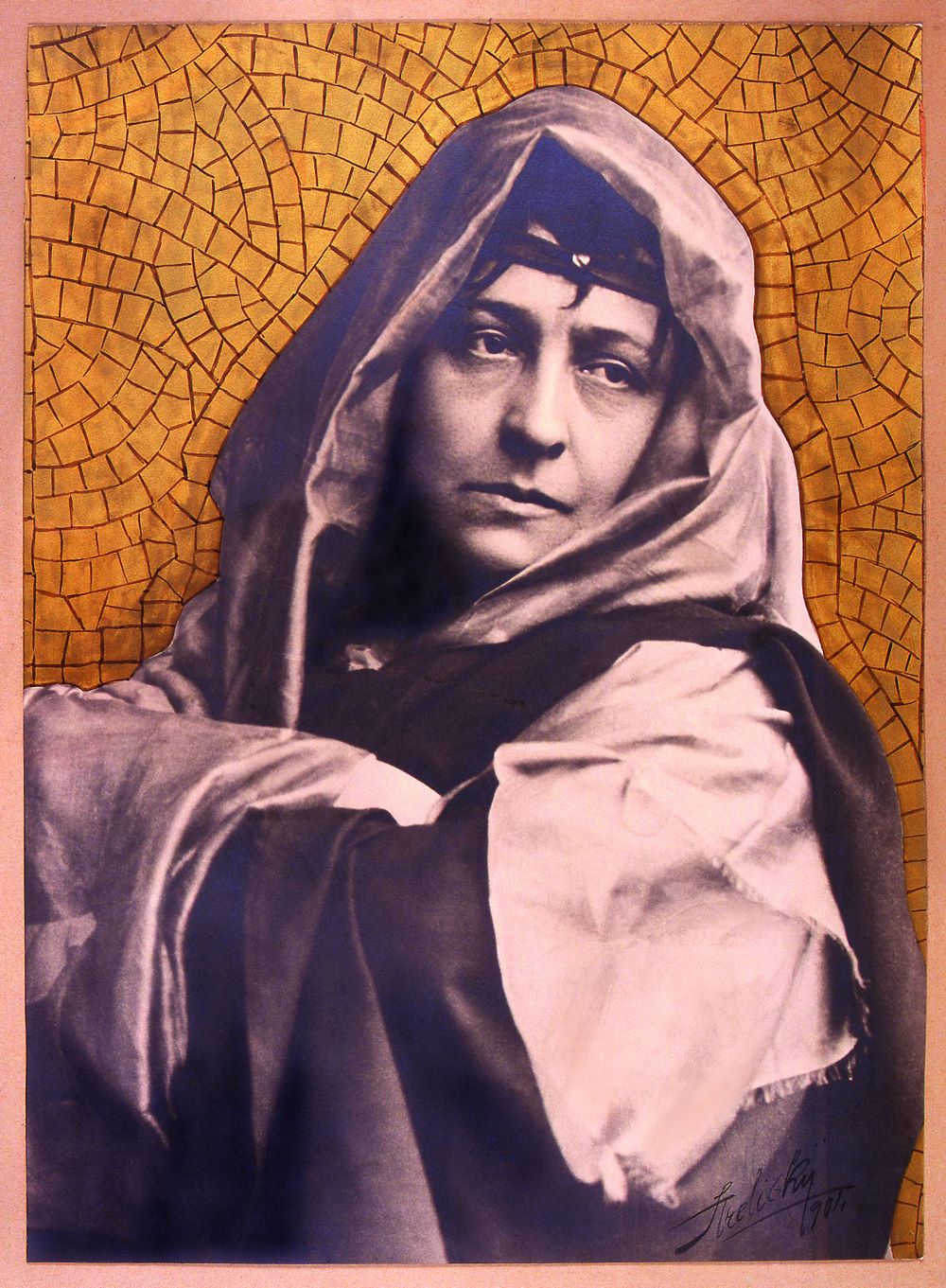 Jászai Mari Grillparzer Medea című tragédiájának címszerepében, 1887, Nemzeti Színház. Strelisky 1904-ben készült fotómontázsa