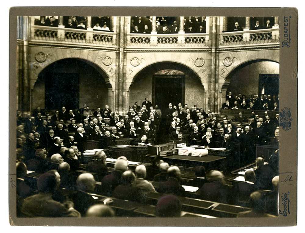 1914-es_parlamenti_haborus_ules_fvb_2635_opti.jpg