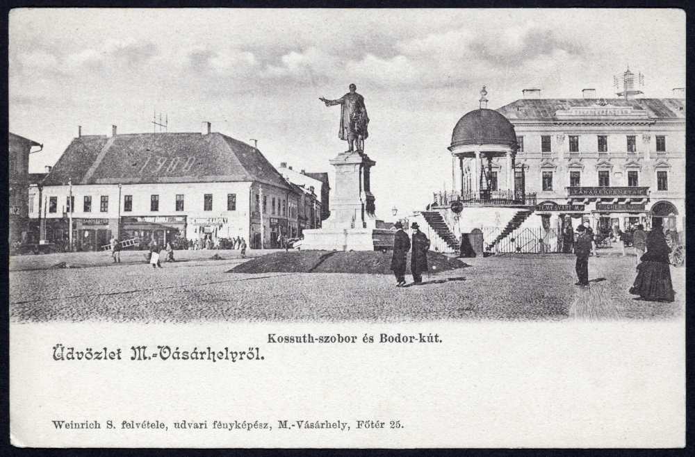 Marosvásárhely főtere a Kossuth-szoborral – Térkép-, Plakát-, és Kisnyomtatványtár. Jelzet: M 1103.