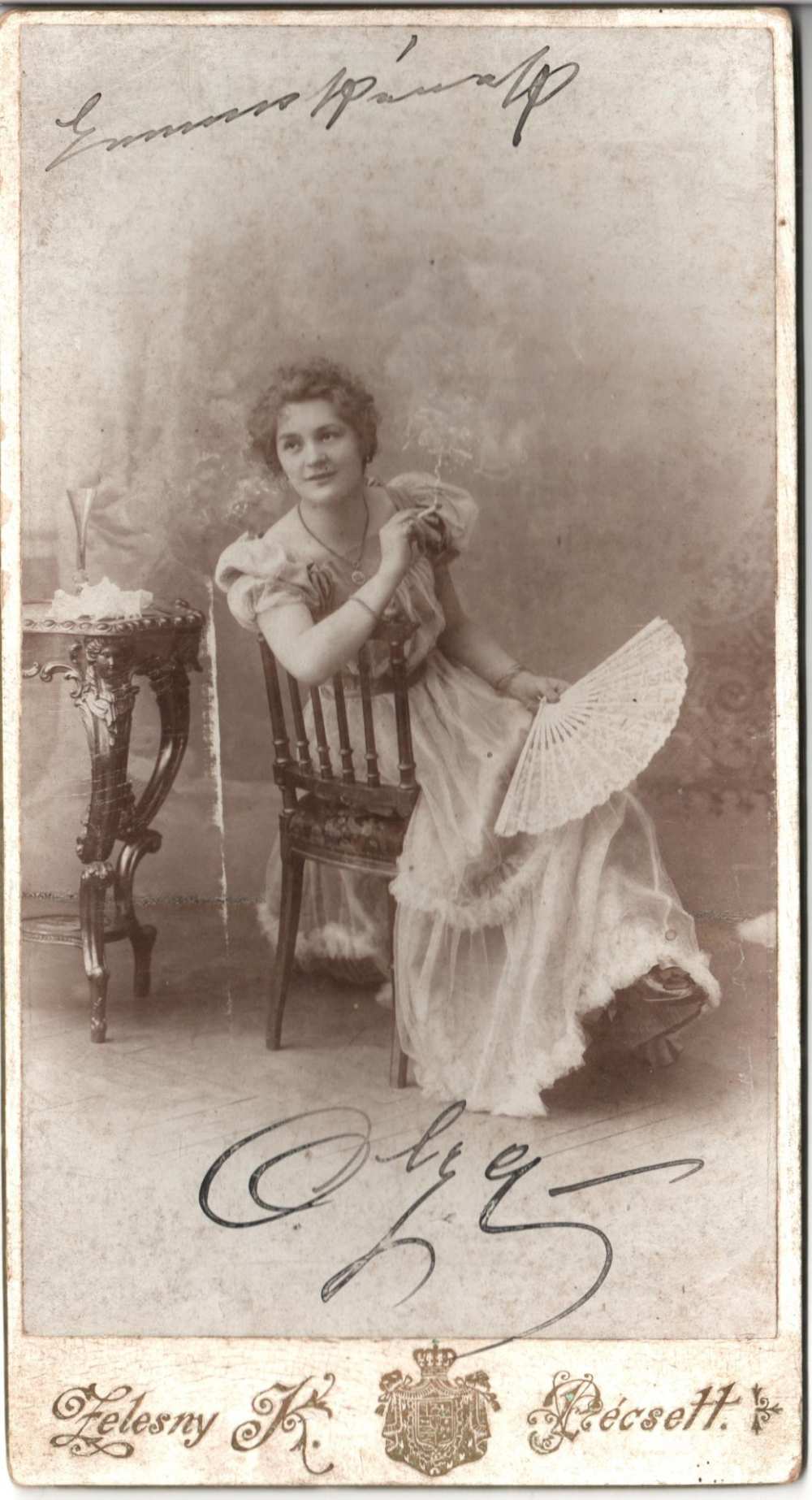 Szohner Olga színésznő (1876–1966) 1900 körül. A kép forrása: Magángyűjtemény