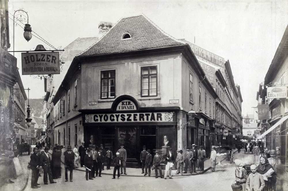 Ferenciek tere, már megszűnt Sebestyén utca, 1890 után készült kép – Fortepan/Budapest Főváros Levéltára. HU.BFL.XV.19.d.1.07.021