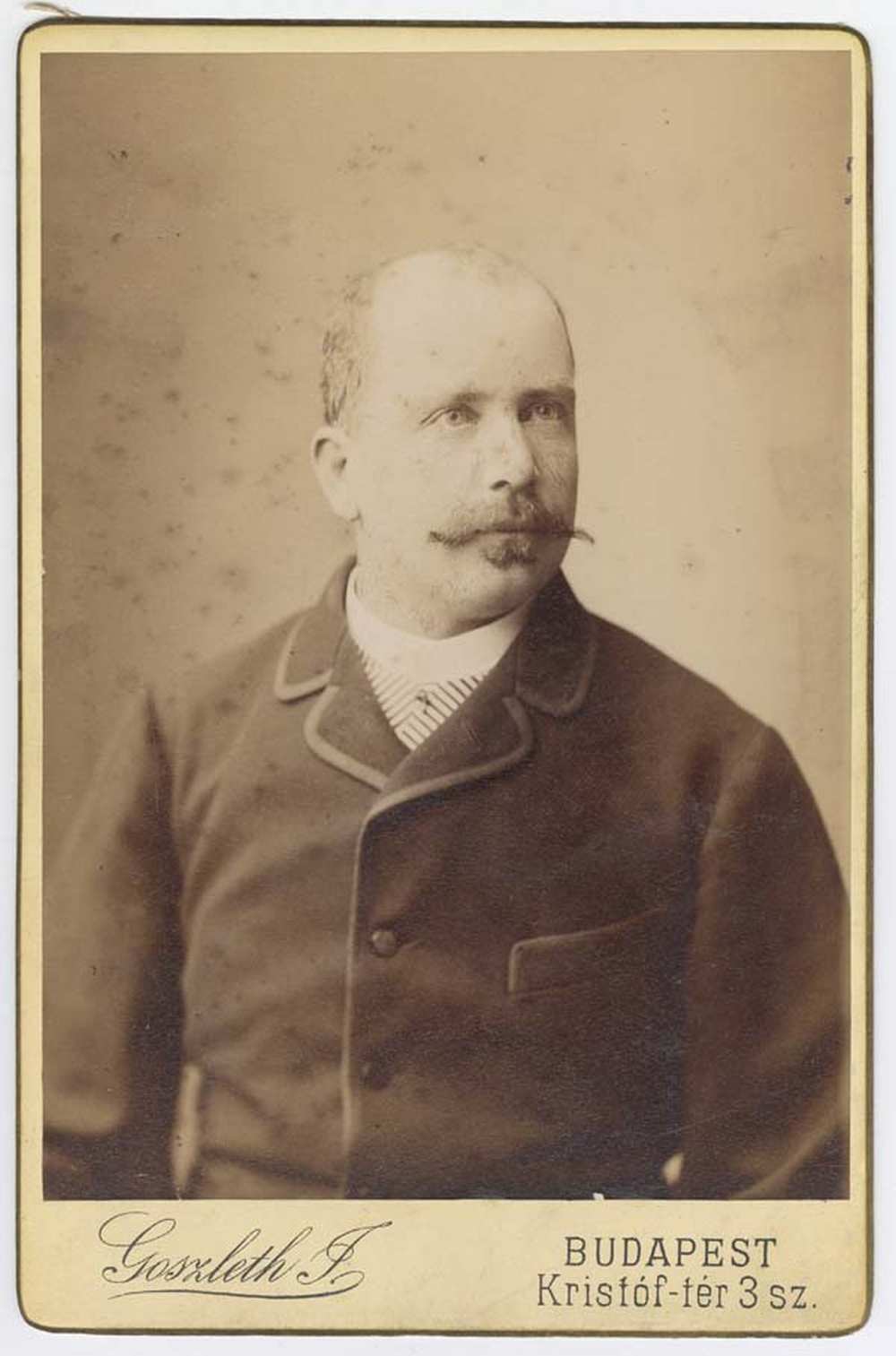 Férfi képmása,1880–1906. Jelzet: FTB 00526 – Történeti Fénykép- és Videótár