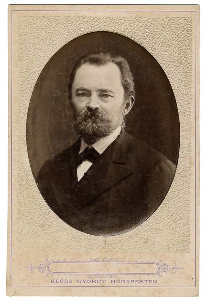 Ismeretlen férfi mellképe, 1870 és 1895 között, Történeti fénykép- és videótár. Jelzet: FTB 57