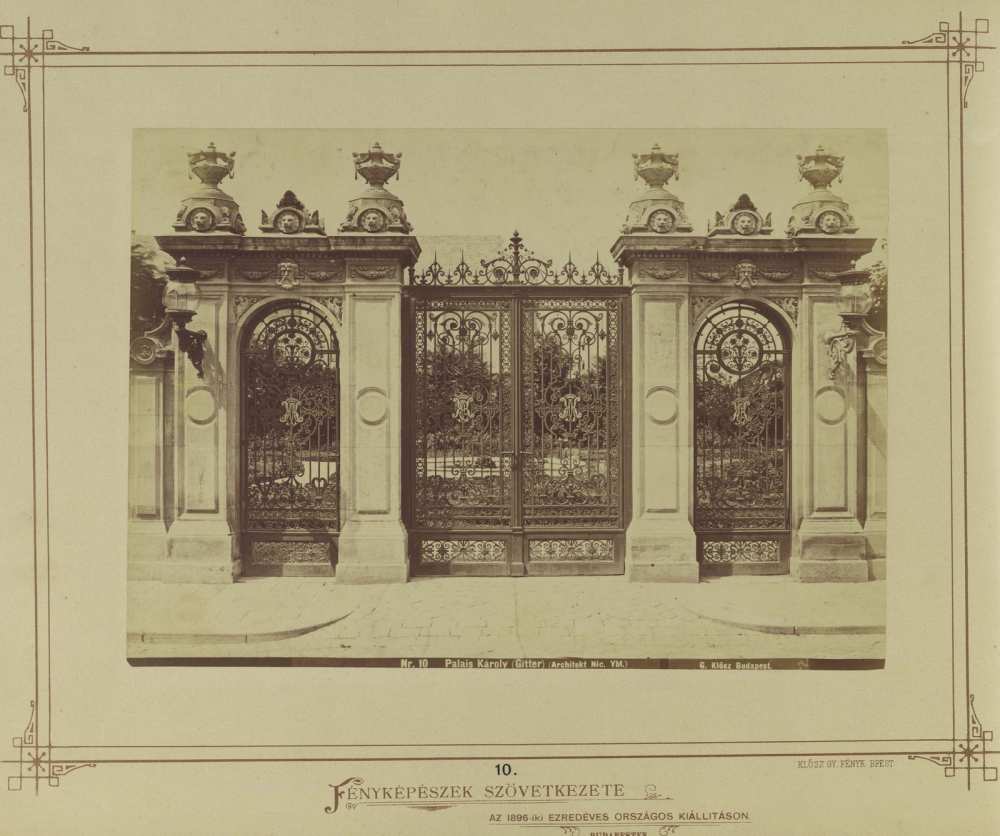 Károlyi-palota kertkapu, 1881 előtti kép – Fortepan/Budapest Főváros Levéltára. HU.BFL.XV.19.d.1.05.010.
