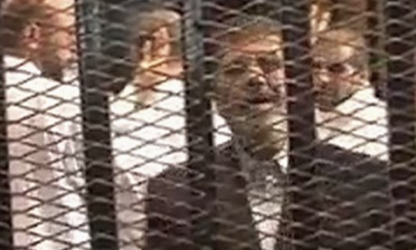 Mohamed-Morsi-in-a-cage-i-009.jpg