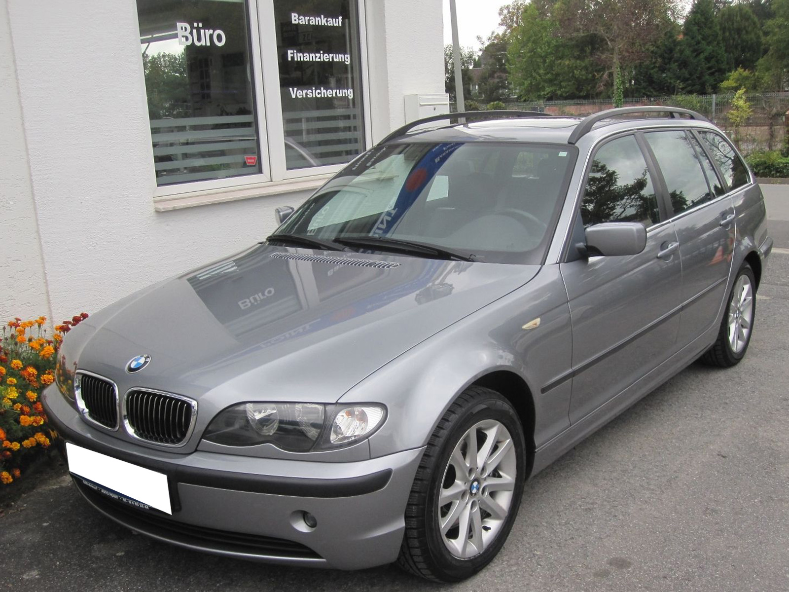 320i_1.JPG