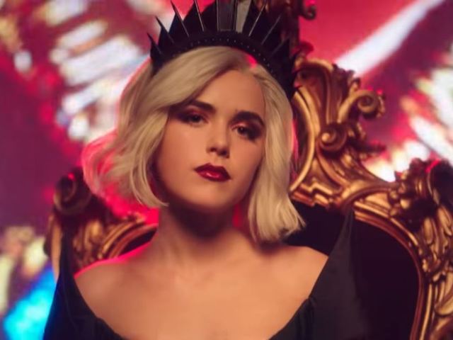 Pokolian jó, zenés trailert kapott a „sátánista Sabrina” 3. évada!