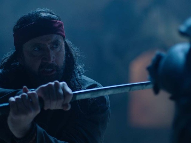 Nicolas Cage suttyomban leforgatott egy eszelősen vicces B-filmet!