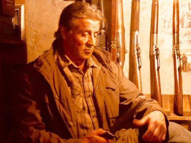 Szomorkás, de nagyon ütős lesz Rambo utolsó, igen véres bevetése!
