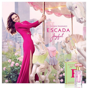 Miranda Kerr vidám Escada parfüm kampánya