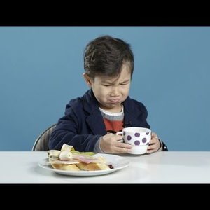 Az amerikai gyerekek megkóstolták, mit reggeliznek más országokban