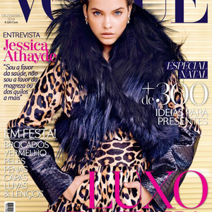 És íme Palvin Barbi Vogue címlapja!