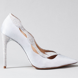 Cinderella topánok a legmenőbb tervezőktől. Jimmy Choo vagy Ferragamo?