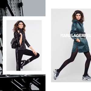 Kaia Gerber megint Karl Lagerfeldben (ami) egyáltalán nem luxus