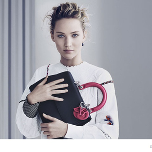 Jennifer Lawrence és a Dior táskák éhezés nélkül