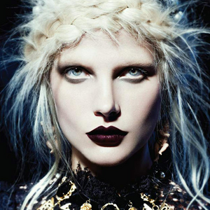 Sötét idők járnak... egyes arcokon