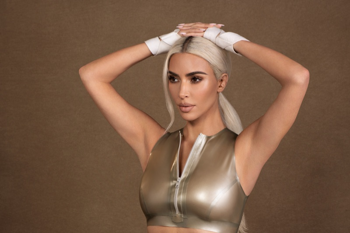 Kim Kardashian natúrban hallgat