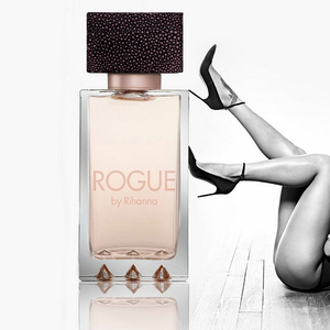 Rihanna durcás az új parfümje miatt?