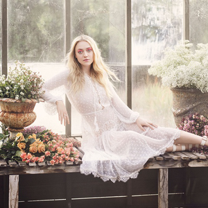 Jimmy Choo Dakota Fanning lábán