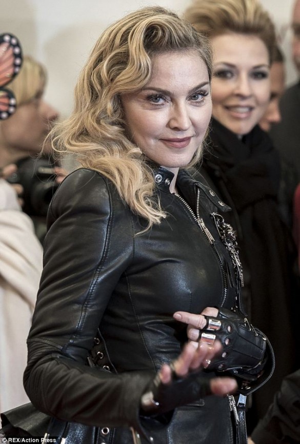 6-Madonna Berlin.jpg