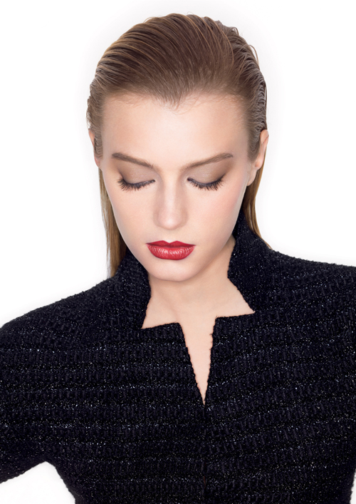 Chanel-Rouge-Allure-Moire-Makeup-Collection-for-Autumn-2013-Sigrid-Agren.jpg