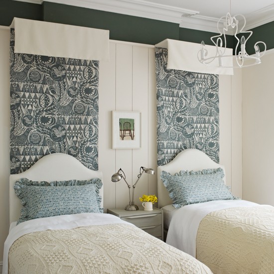 Cream-and-Dark-Green-Bedroom-Homes-and-Gardens-Housetohome.jpg