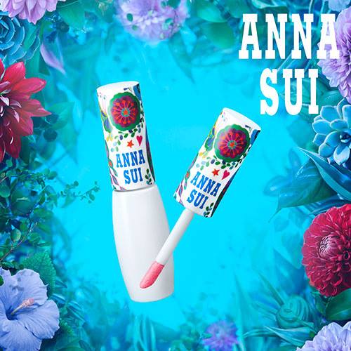 anna_sui_kezd.jpg