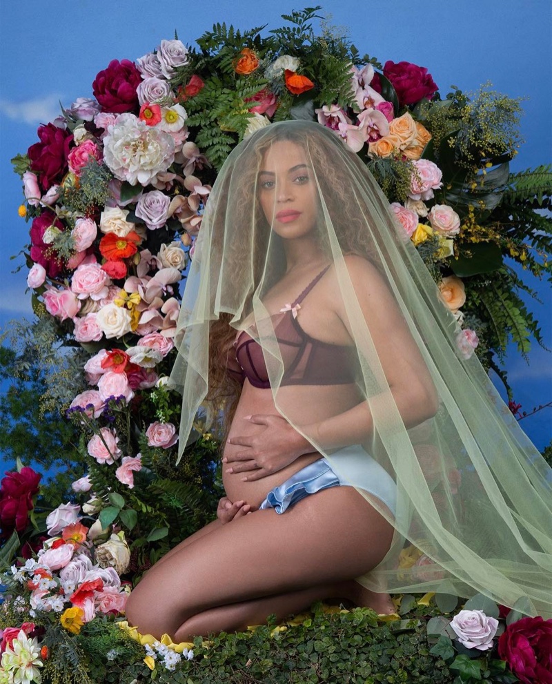 beyonce-pregnant-agent-provocateur-bra.jpg