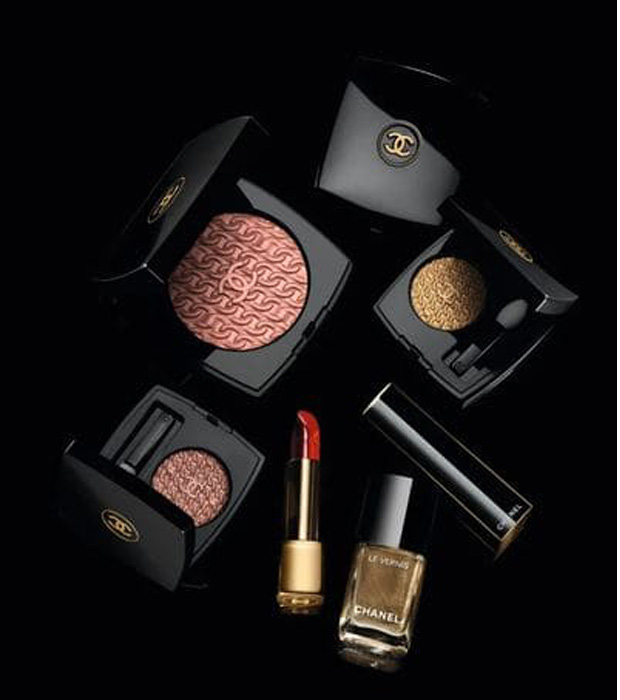 chanel-holiday-2020-les-chaines-de-chanel-makeup-collection-1.jpg