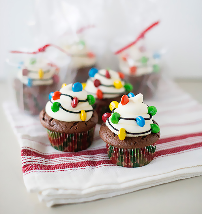 creative-holiday-cupcake-recipes-1-5a25483652cdb_700.jpg