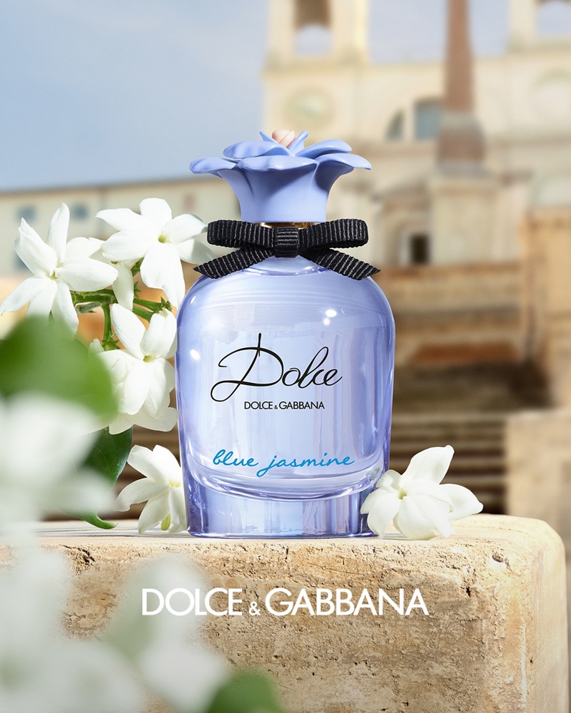 dolce-gabbana-dolce-blue-jasmine-eau-de-parfum-bottle_1.jpg