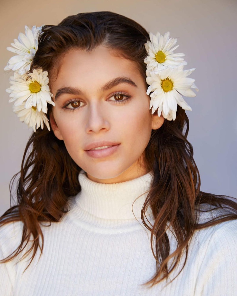 kaia-gerber-daisy-love-marc-jacobs-bts2.jpg