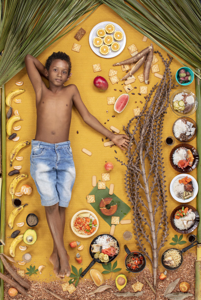 Ademilson Francisco dos Santos a hetedik testvér  és sok-sok riszt és zöldséget fogyaszt. 